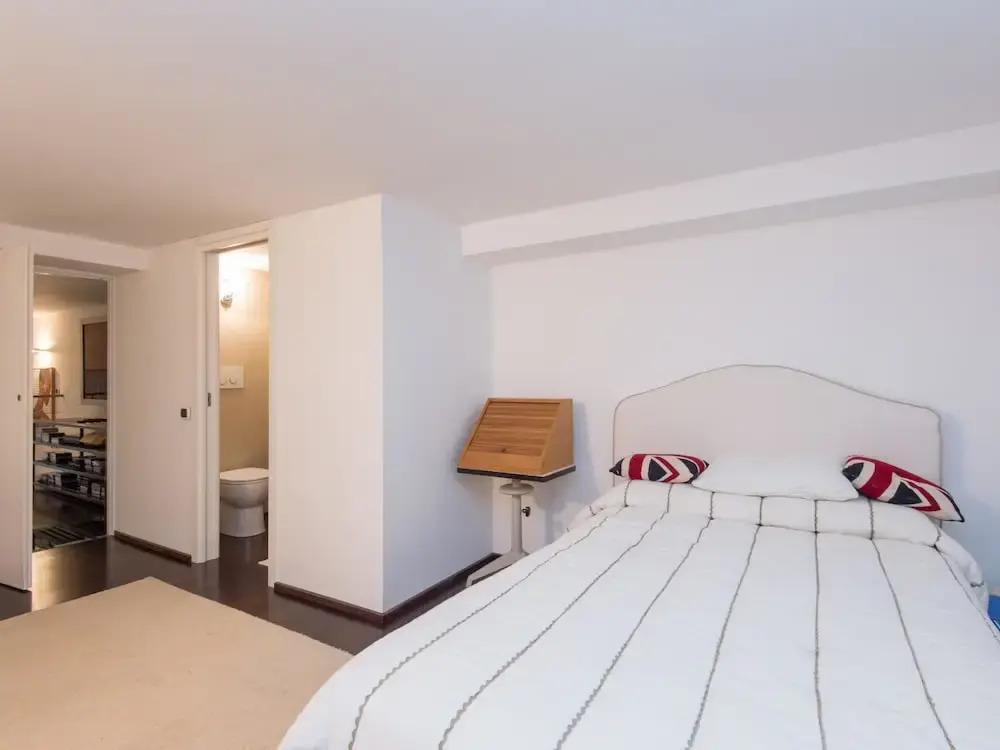 Rsh Pantheon Luxury Hi Tech Apartment