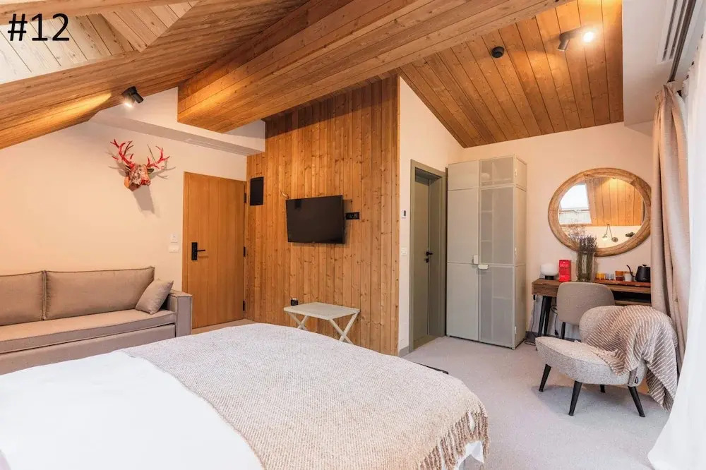 The Pines Bucegi Lodge