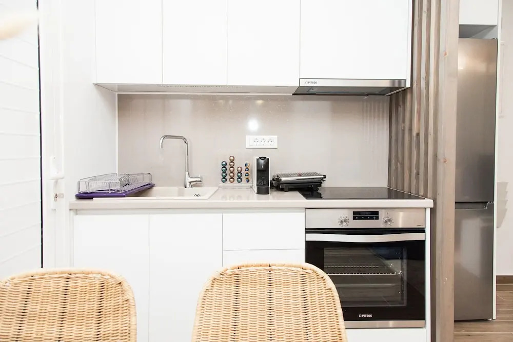 Full renovated adorable apt in Athens