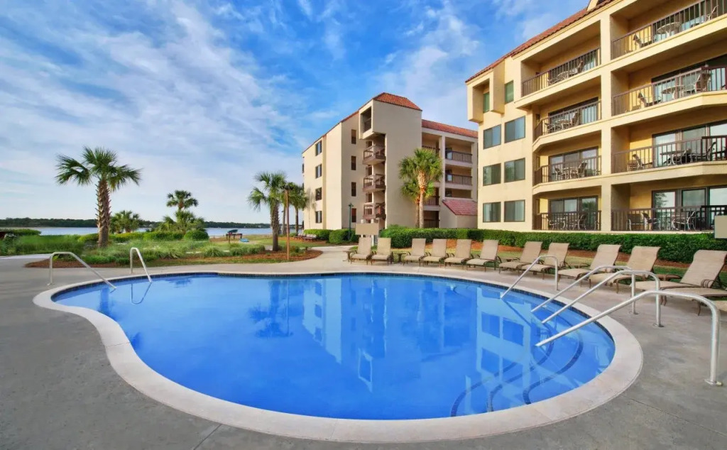 Marriotts Harbour Point and Sunset Pointe at Shelter Cove