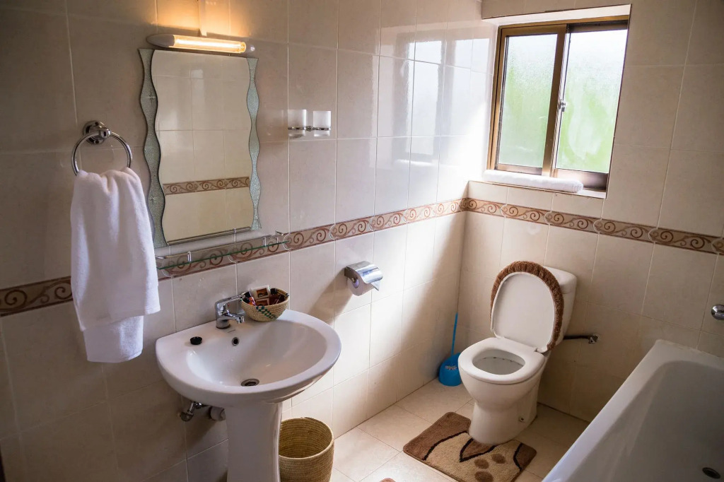Brubru Lodge