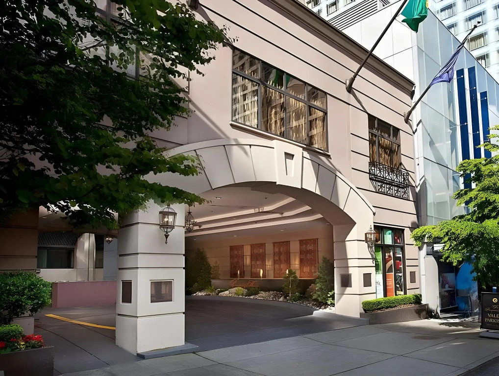 The Paramount Hotel