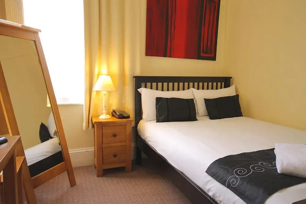 Andover House Hotel & Restaurant
