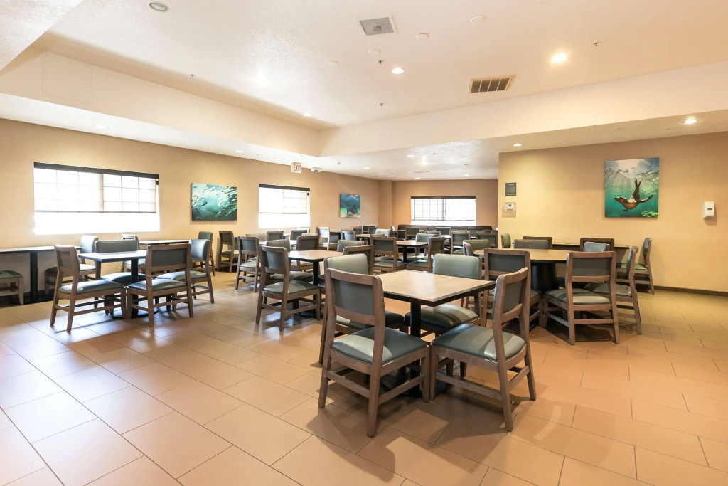 Best Western Inn & Suites San Diego Zoo -SeaWorld Area