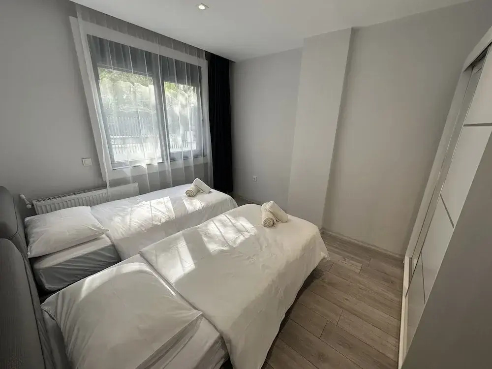 Real Homes Lara Self Check-in Apartments