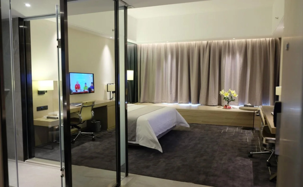 Kings land Linxi Hotel