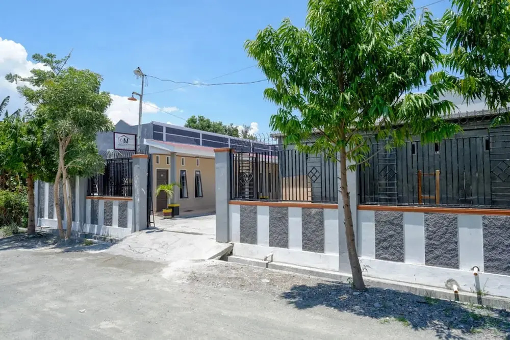 RedDoorz Syariah near Mutiara SIS Al Jufrie Airport Palu 2