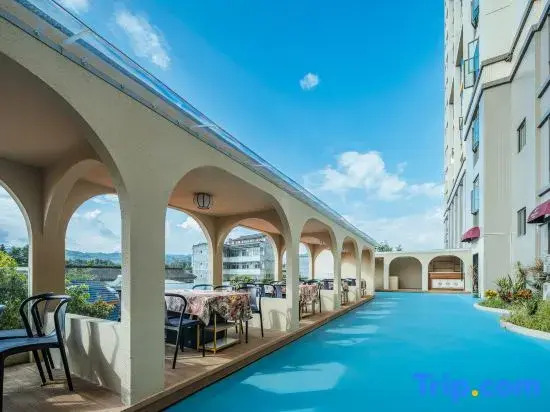 Tengchong Gaoligong Mountain Hot Spring Resort