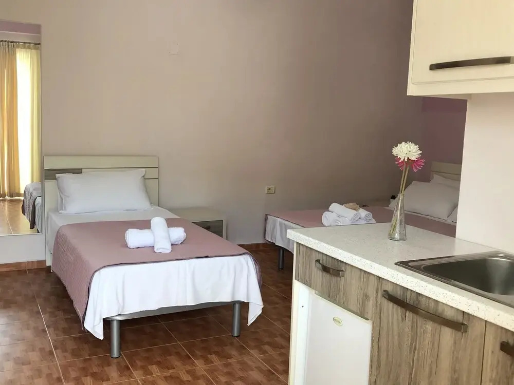 Briken Aparthotel