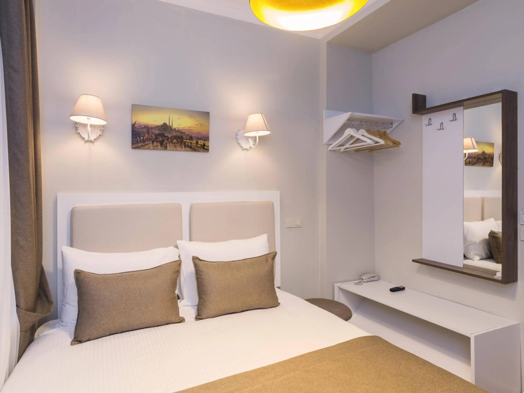 Little House Hotel