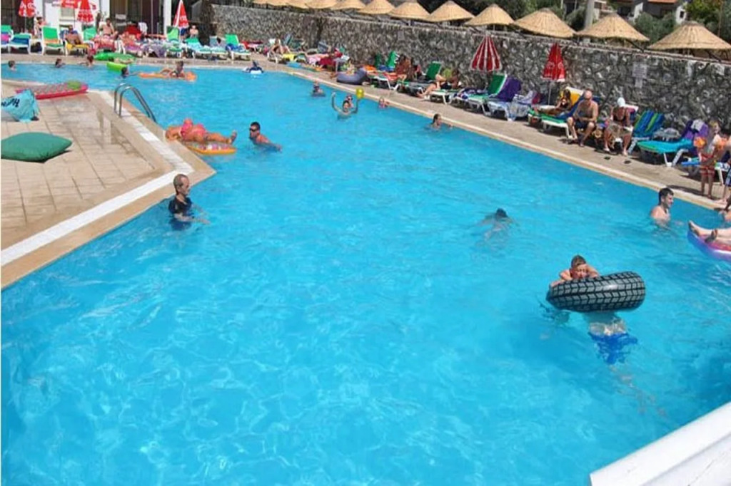 Club Ekinci Palace