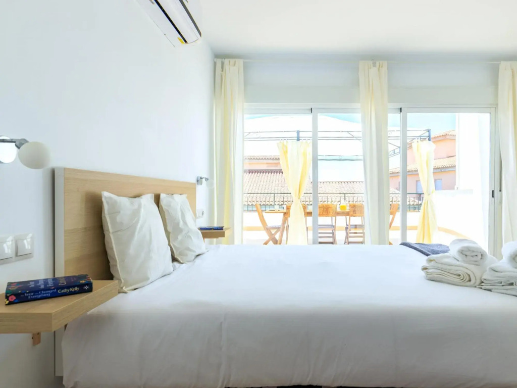 LA MERCED Penthouse 4BR 2BT Private Terrace
