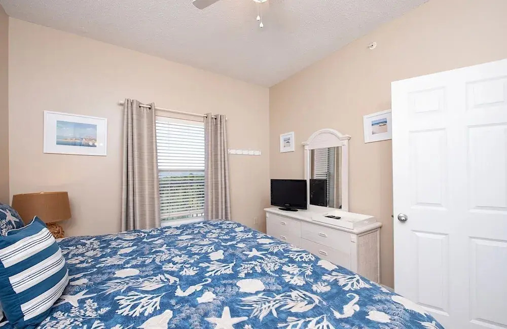 Dunes 602