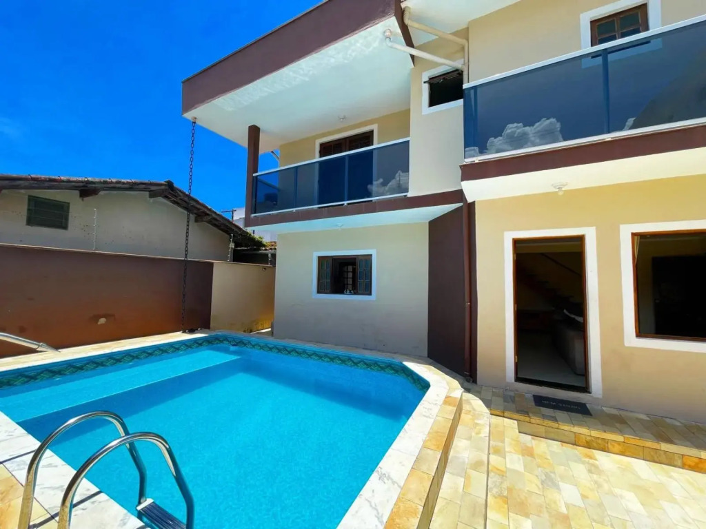 Casa Centro com Piscina