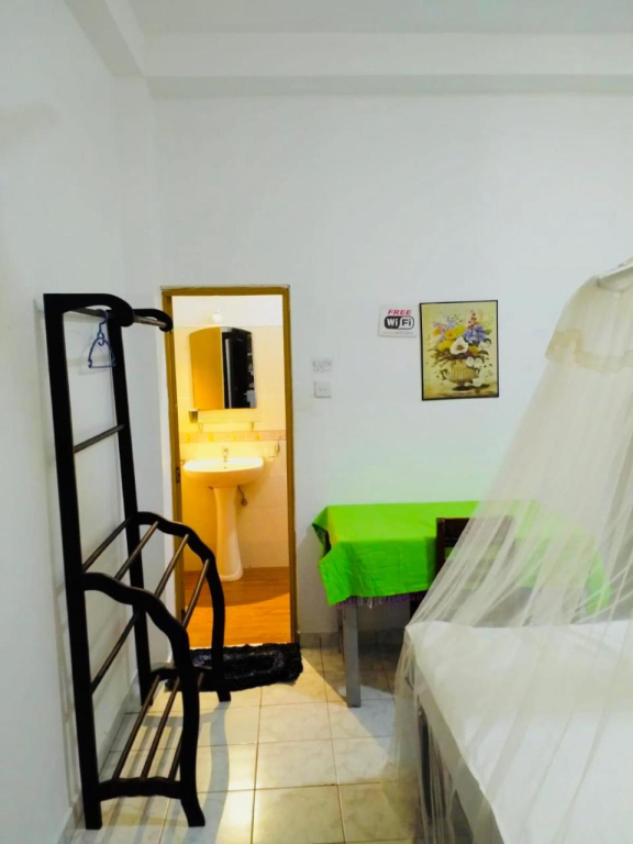 Hikkaduwa Family Inn