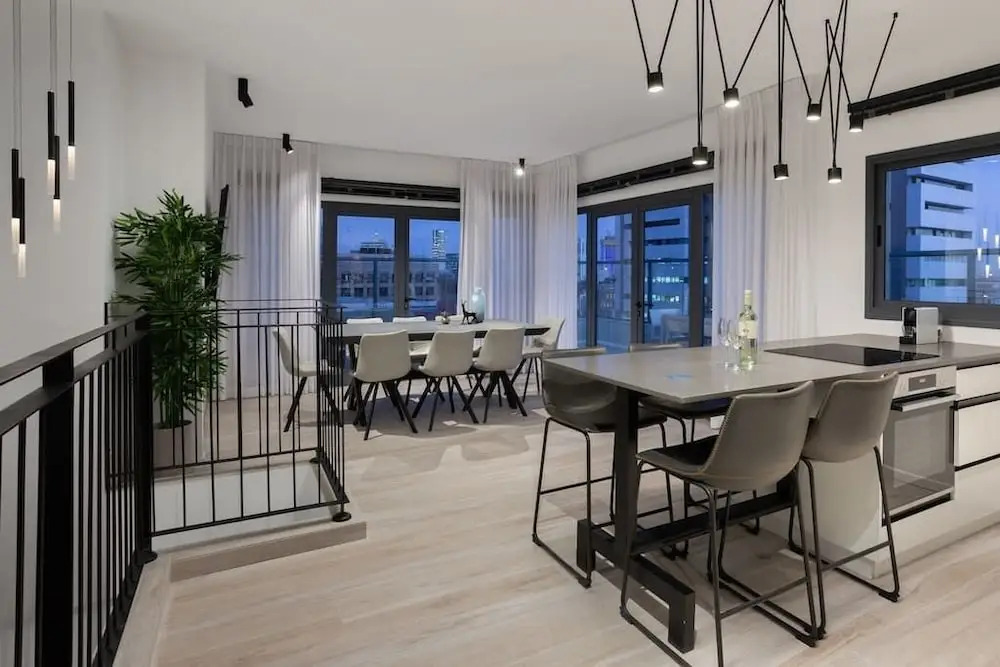 3BR Penthouse on Rothschild by HolyGuest
