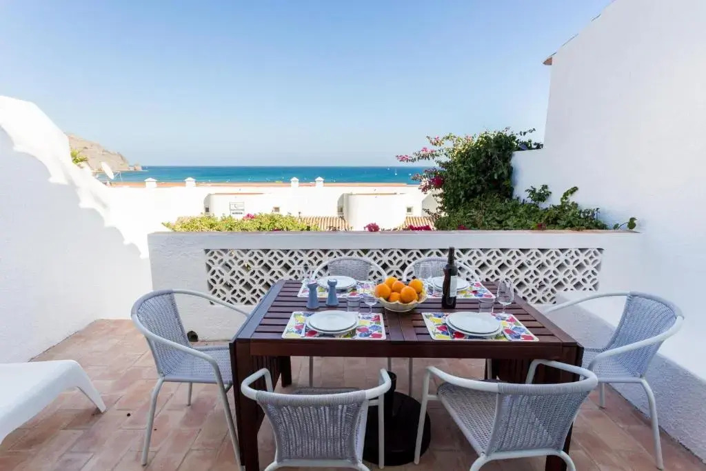 CoolHouses Algarve Luz, 3 Bed Townhouse w/ beautiful sea view, Luz Bay 76