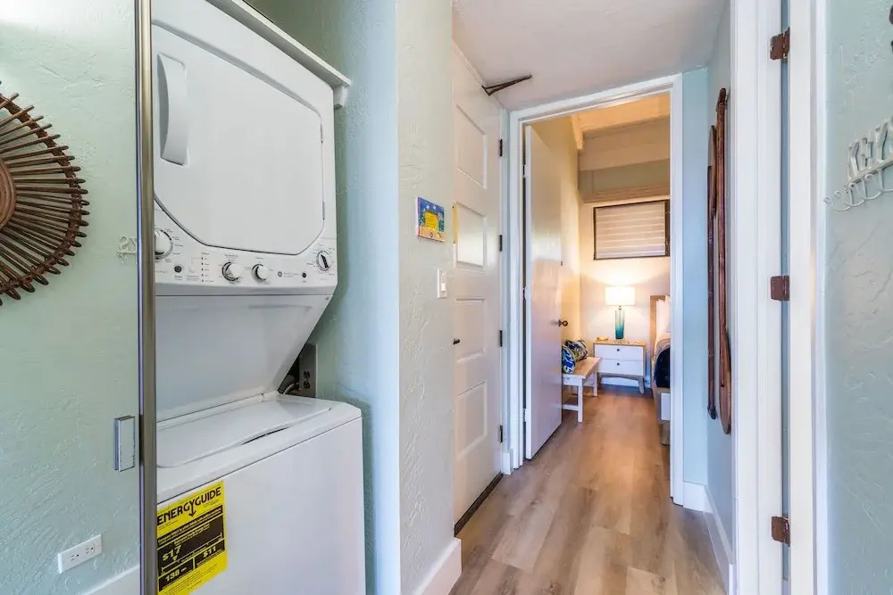Papakea K406 OceanView 2 Bedroom/2 bath 2 Condo by RedAwning