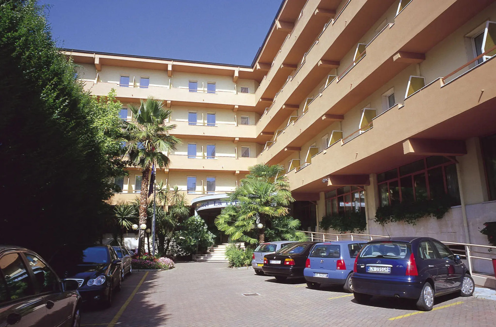 Hotel La Perla - Bike Hotel