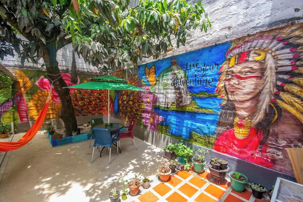 Blue Coast Hostal