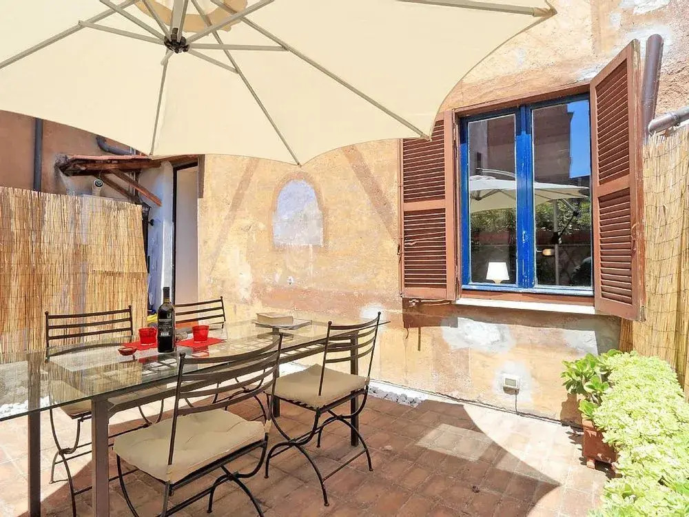 Colosseo Nice Terrace Apartment