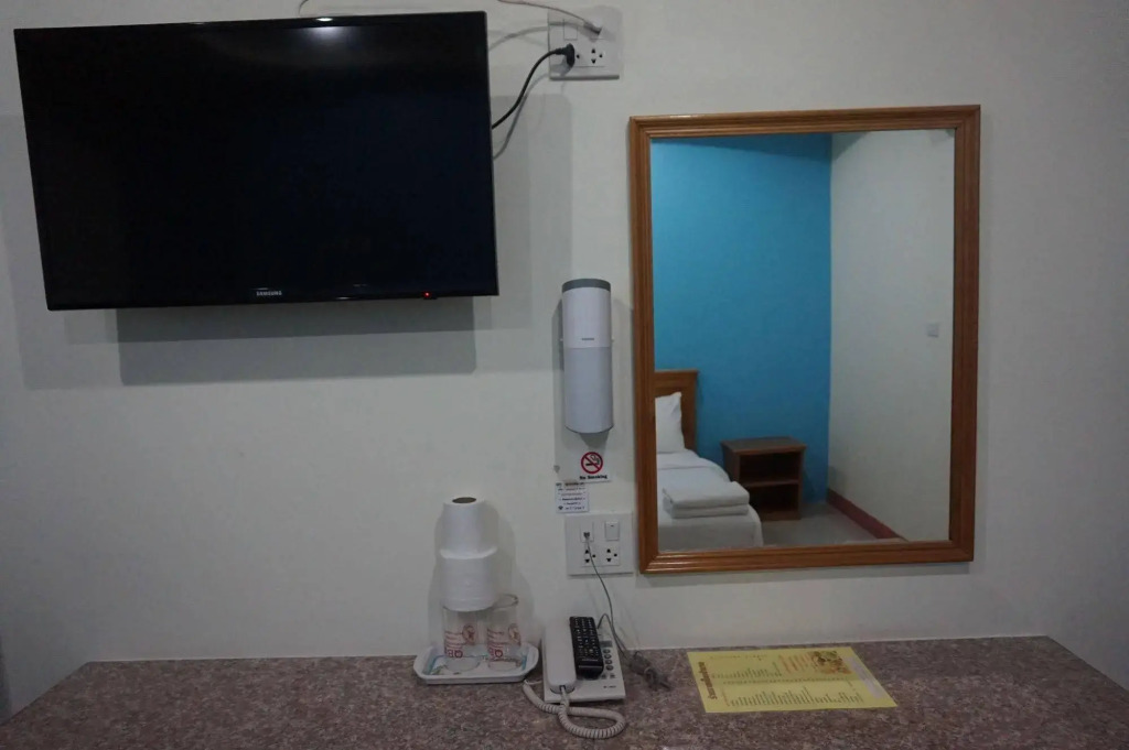 QBiz Hotel Kalasin