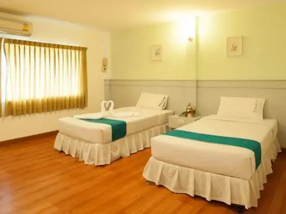 Sagatenakorn Hotel