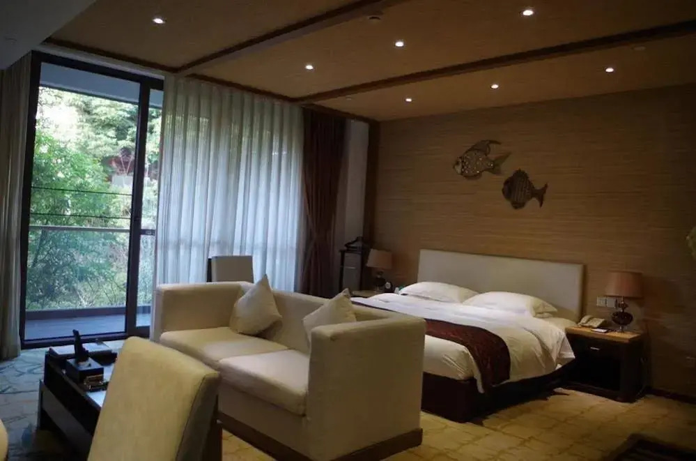 Huifeng Hotel