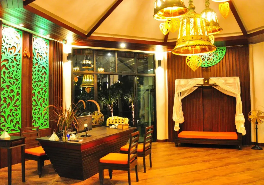 Курорт Navatara Phuket Resort