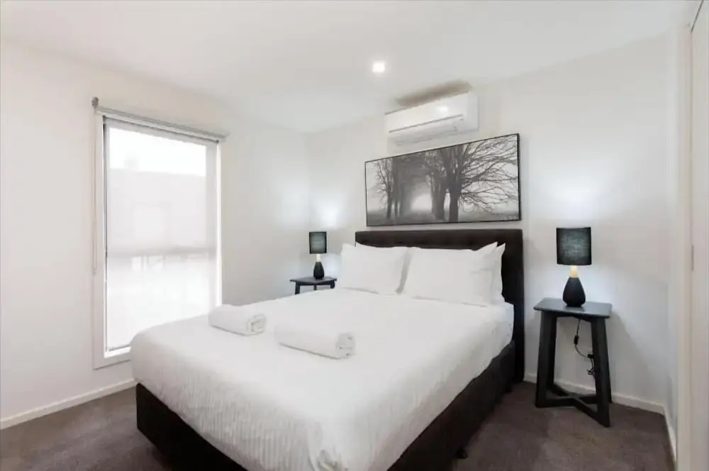 Captains Cove 1st Floor Spa Luxury Apartments