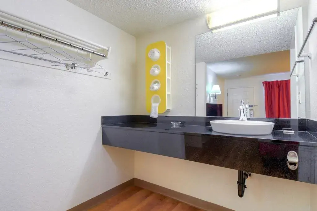 Motel 6-Costa Mesa, CA