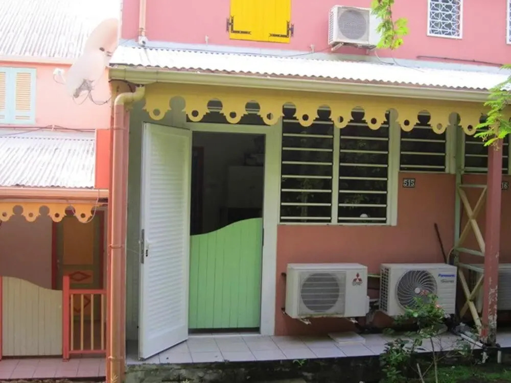 Studio in Sainte-anne, With Enclosed Garden and Wifi