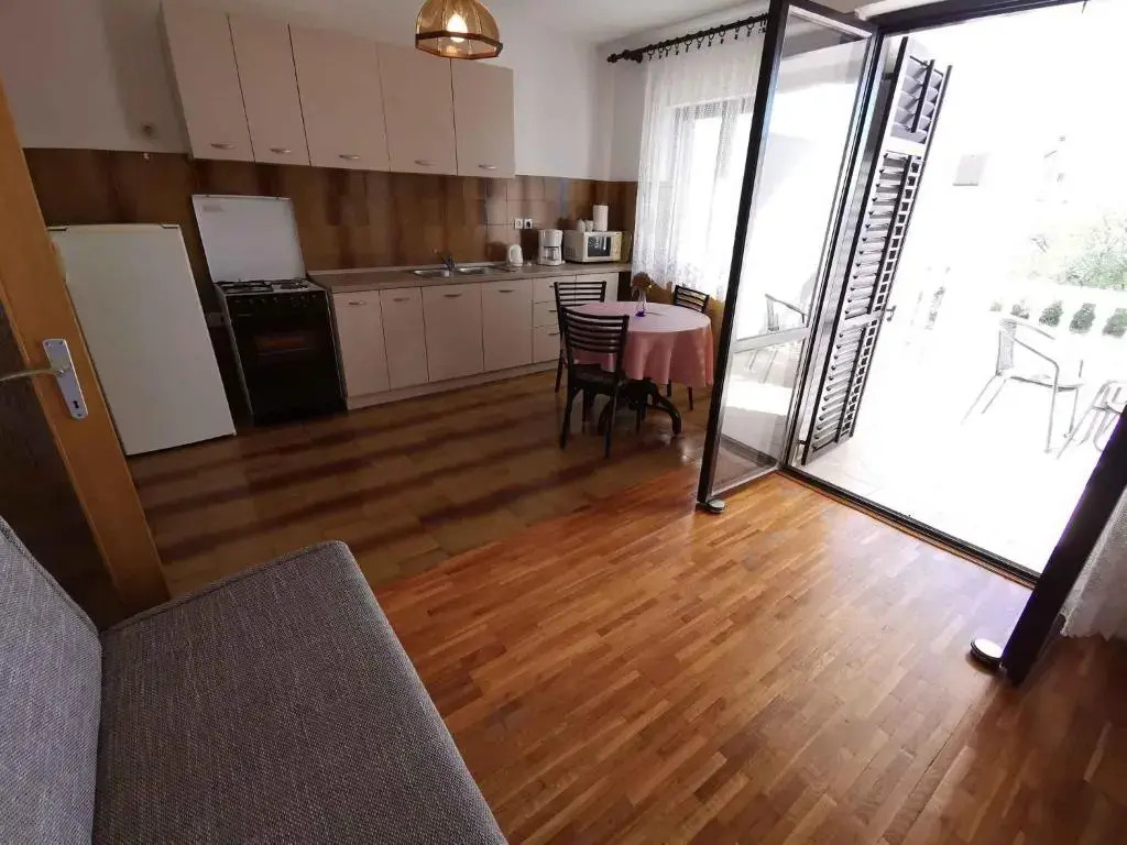 Apartment in Crikvenica 40976
