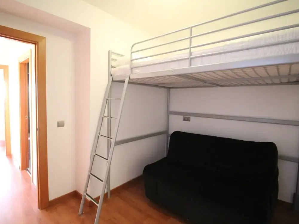 Apartment With sea View, Walking Distance to the Beach