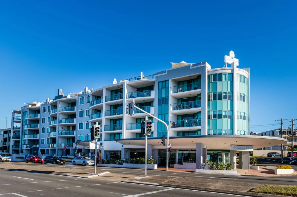 Grand Palais Boolarong Beachside Apartments