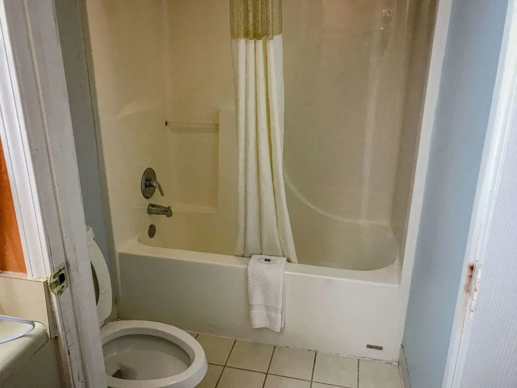 Motel 6-Ozark, AR