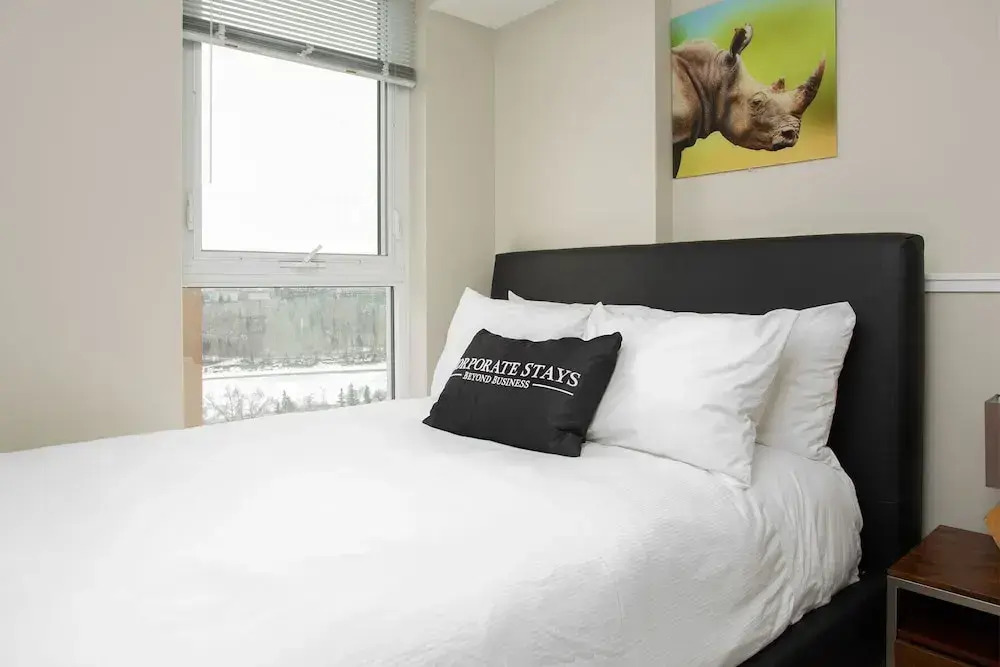 Hendrix Luxury Apartments by Corporate Stays