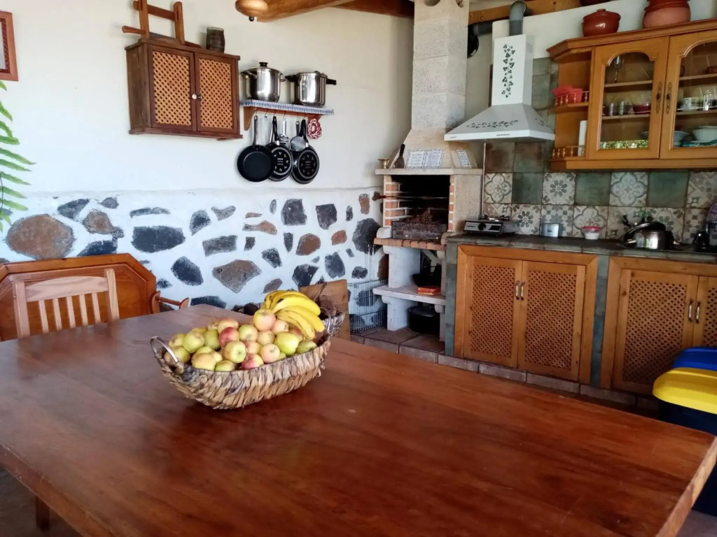 Casa Rosales with Pool & Wifi