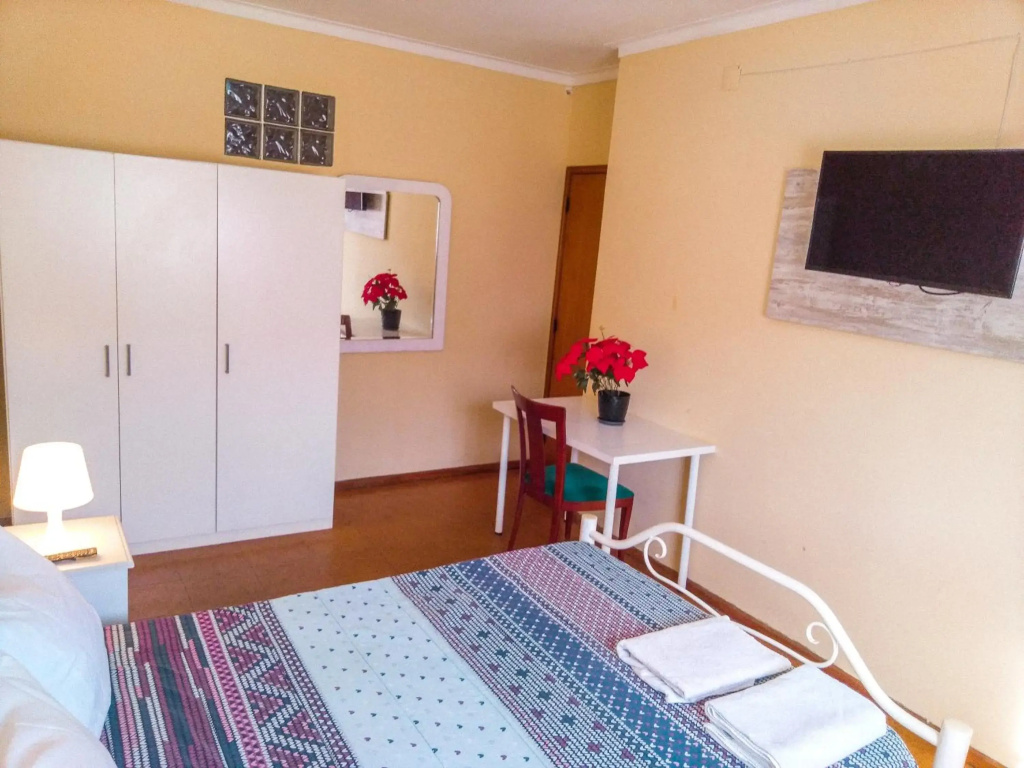 Friends in Braga - Charming Bedrooms in the Historic Center