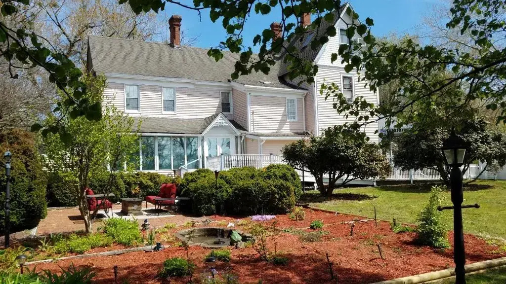 Garden and Sea Inn