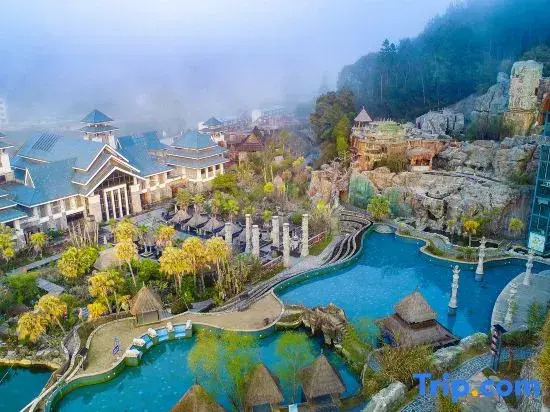 Tianfang Yuetan Hot Spring Resort