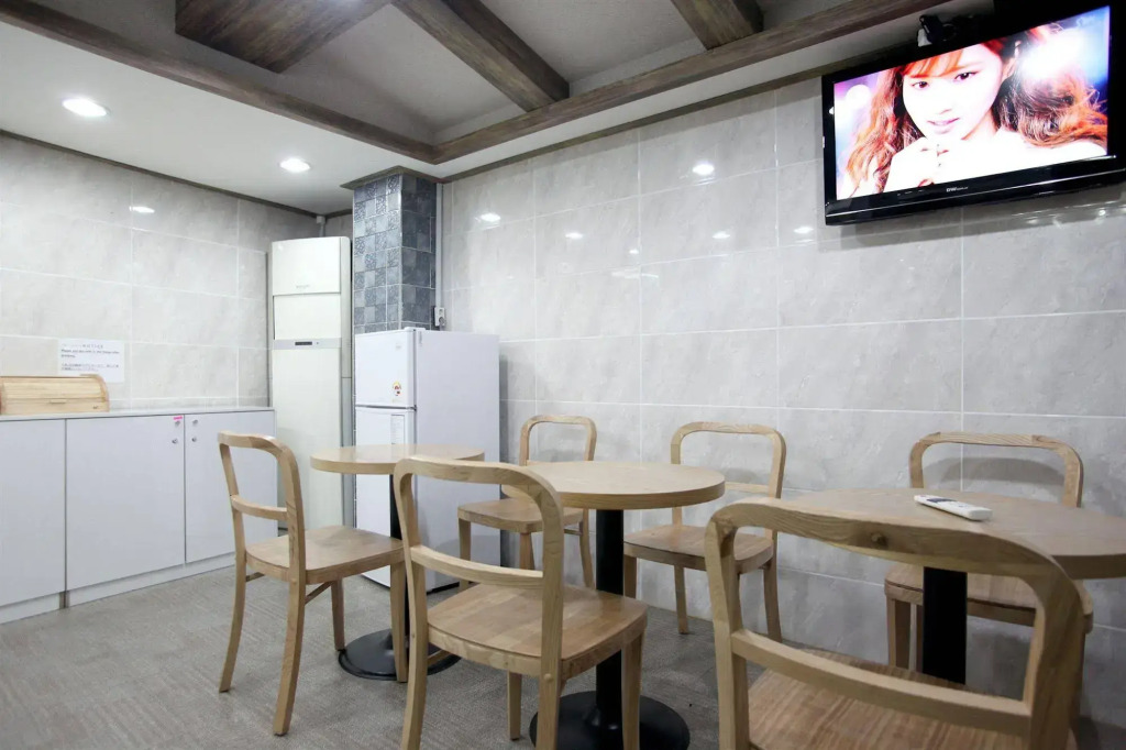 K-POP GUESTHOUSE Seoul Station