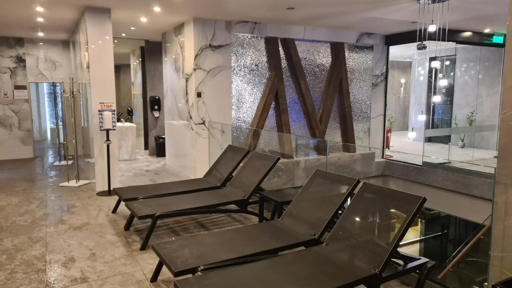 Apartmanica Double room apartment with balcony, best mountain 4* SPA Resort, Bansko