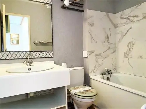 Apartment Rives De La Faviere