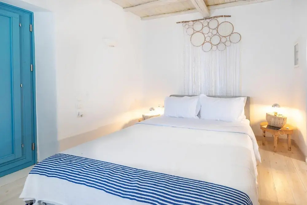 Villa With 6 Bedrooms in Mikonos, With Wonderful sea View, Private Poo