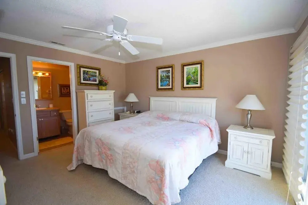 Harbour Island 21C 2 Bedrooms 3.5 Bathrooms Condo