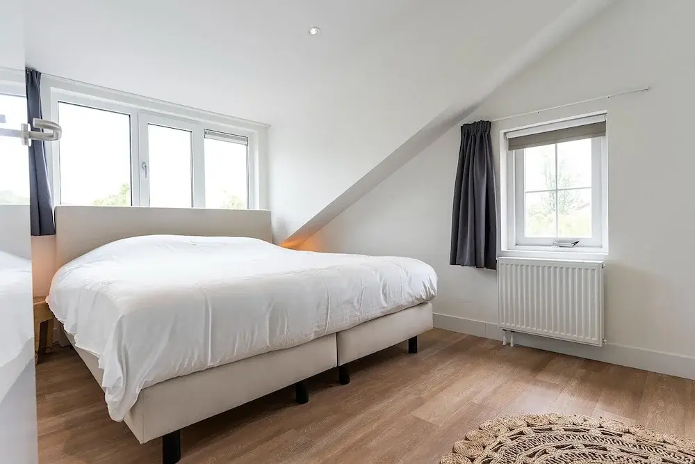 Nice, Modern Furnished Holiday Home