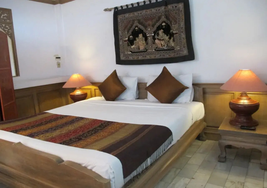 The Red Hibicus Guest House