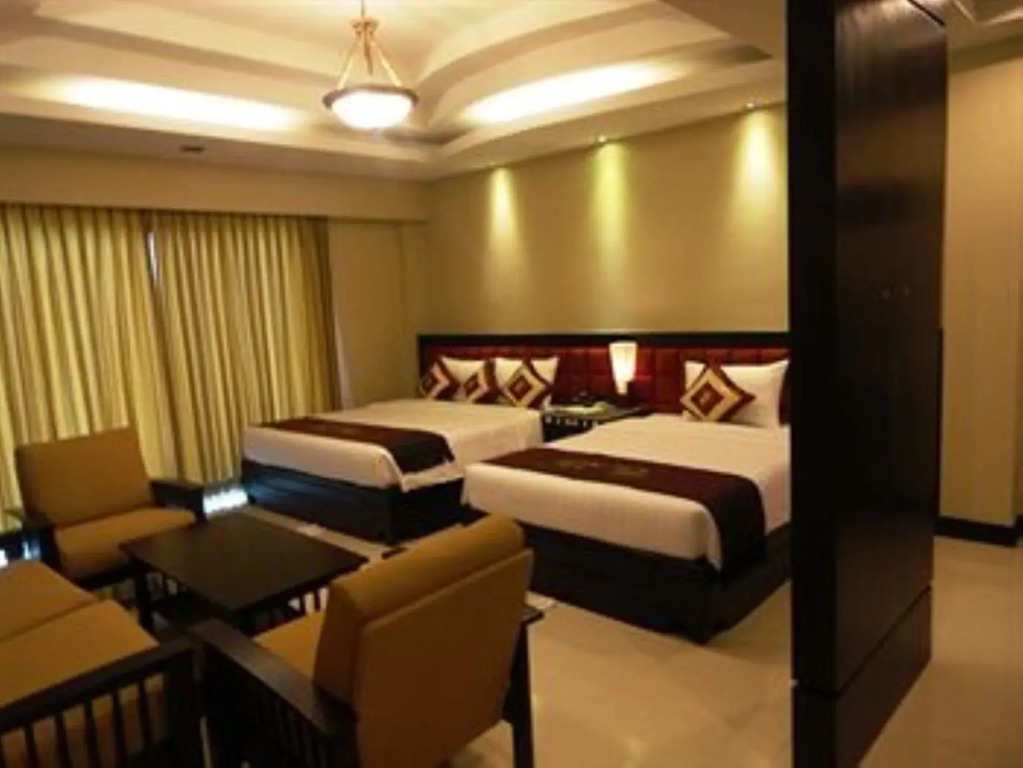Rock Royal Hotel & Resort