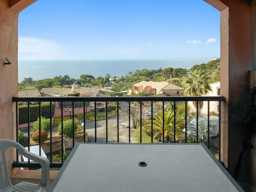 Apartment With one Bedroom in Porticcio, With Wonderful sea View, Pool